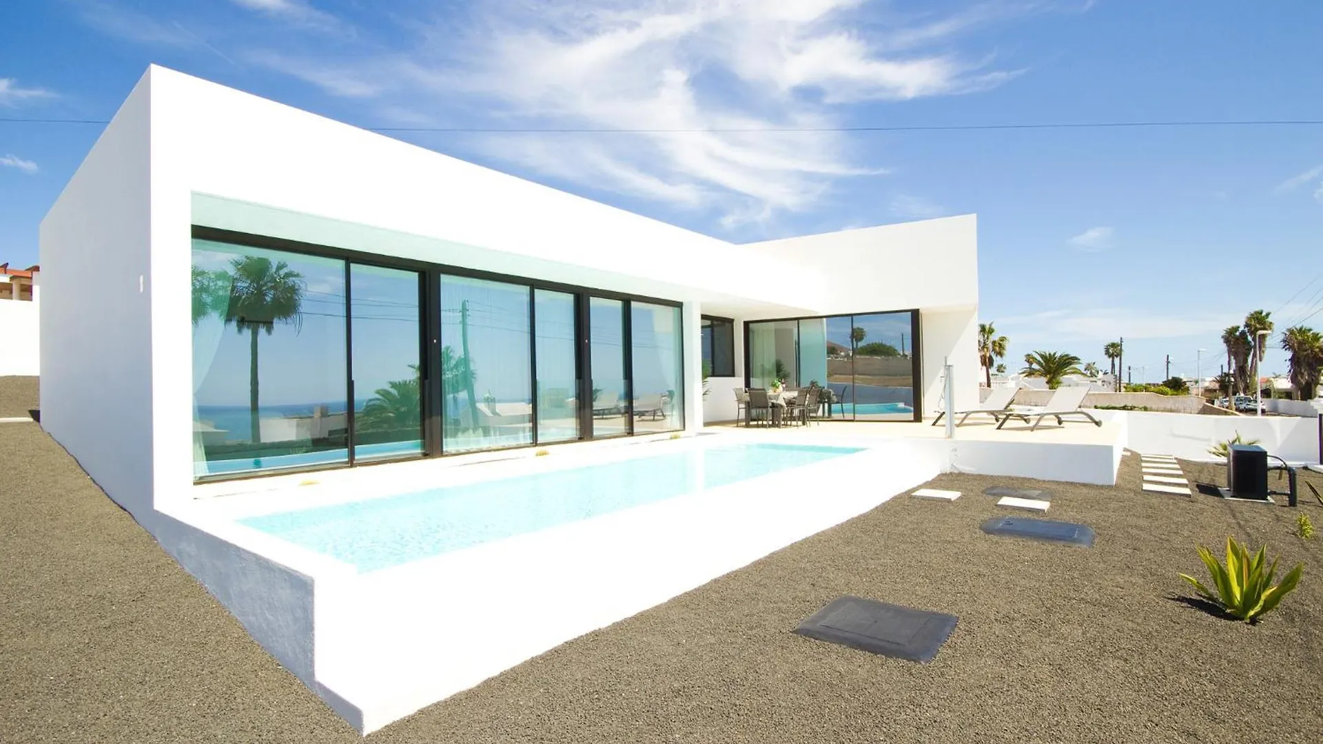 Villa Mendoza - By Az Rentals Guime