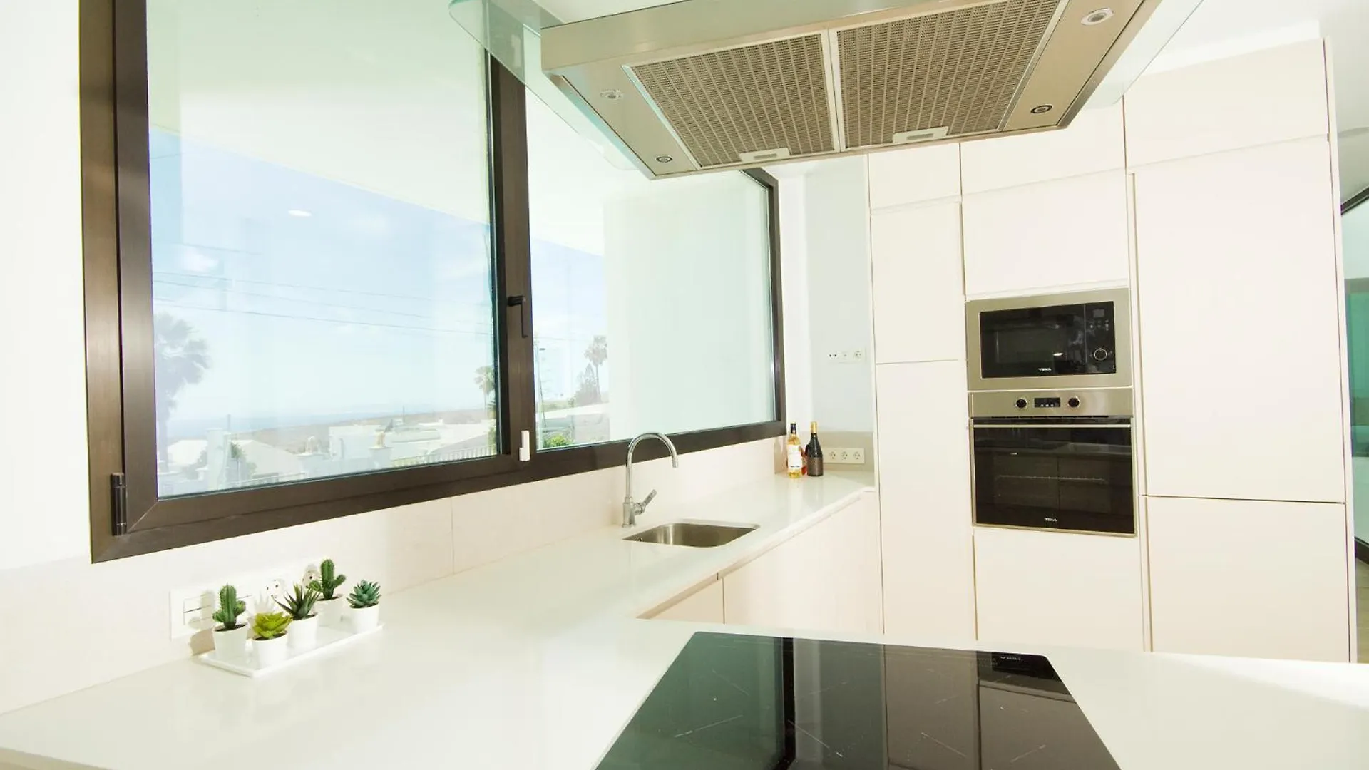 Villa Mendoza - By Az Rentals Guime