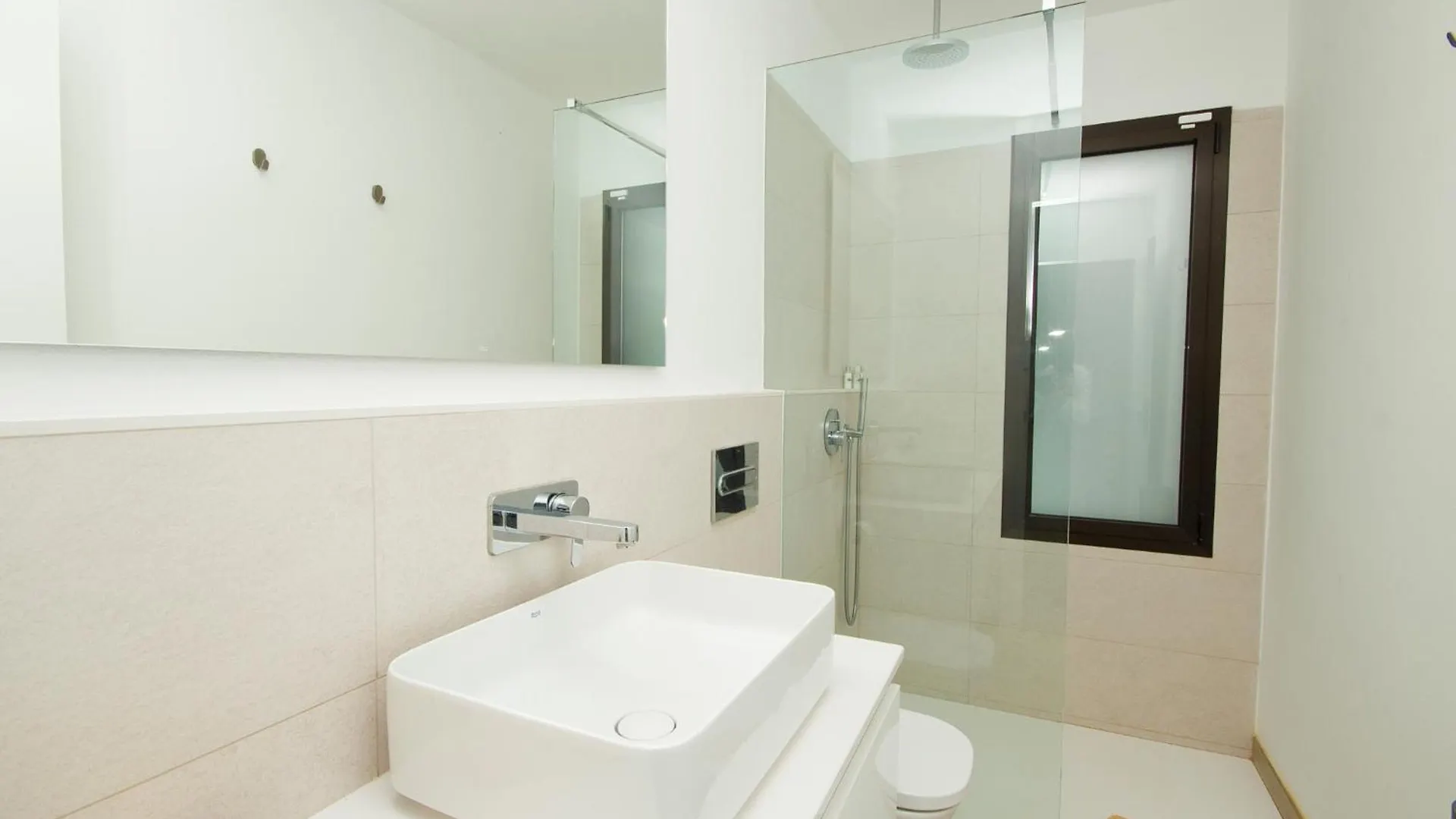 Villa Mendoza - By Az Rentals Guime 0*,  Spain