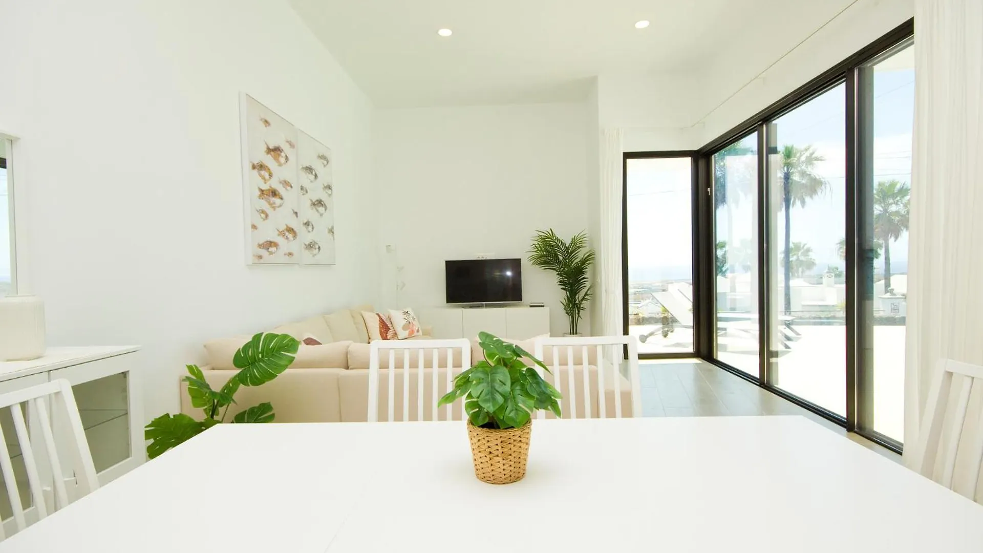 Villa Mendoza - By Az Rentals Guime