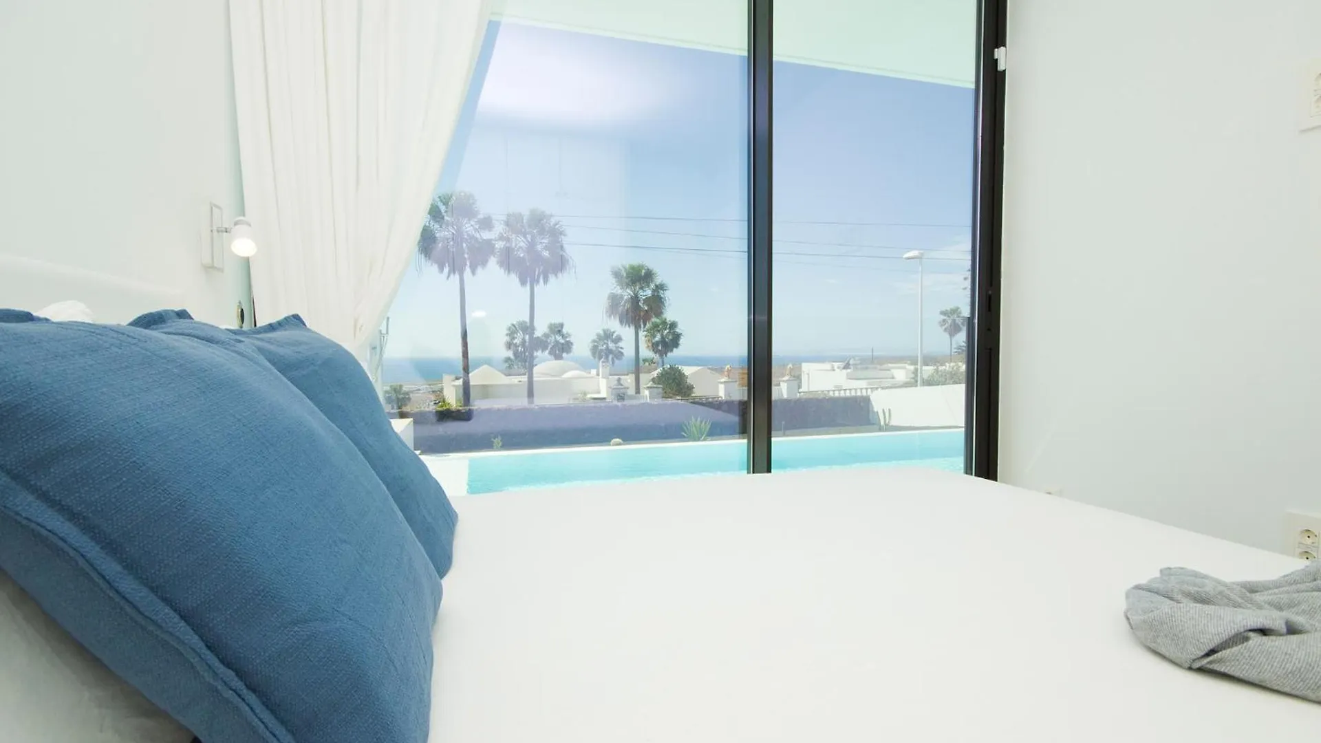 Villa Mendoza - By Az Rentals Guime