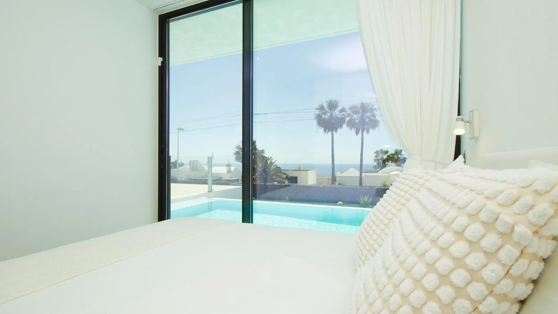 Villa Mendoza - By Az Rentals Guime